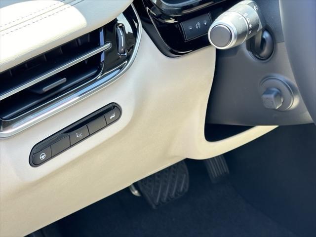Photo of 2025 Mineral Black INFINITI QX60