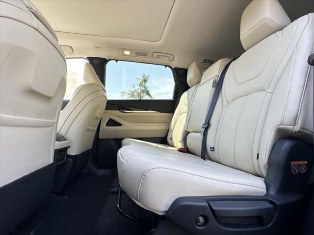 Photo of 2025 Mineral Black INFINITI QX60