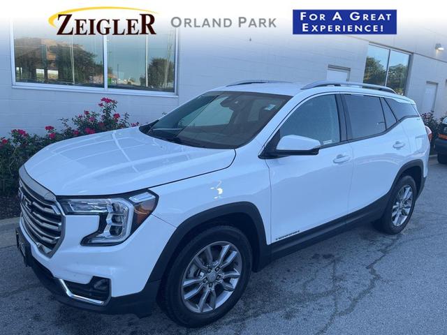 Photo of 2022 Summit White GMC Terrain
