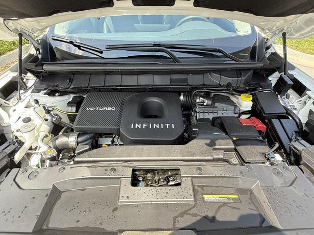 Photo of 2025 Majestic White INFINITI QX60
