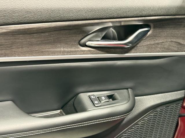 Photo of 2024 Velvet Red Pearlcoat Jeep Grand Cherokee
