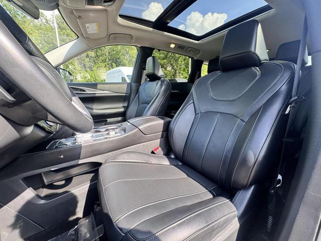 Photo of 2024 Graphite Shadow INFINITI QX60