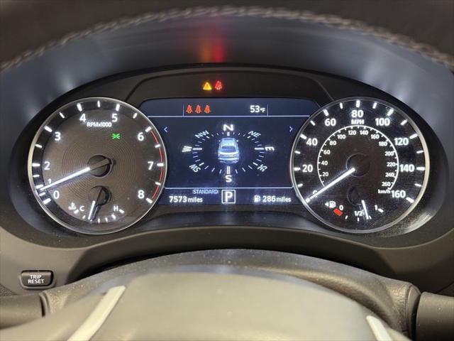Photo of 2025 Radiant White INFINITI QX55