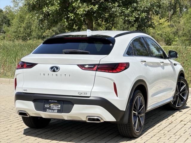 Photo of 2025 Radiant White INFINITI QX55