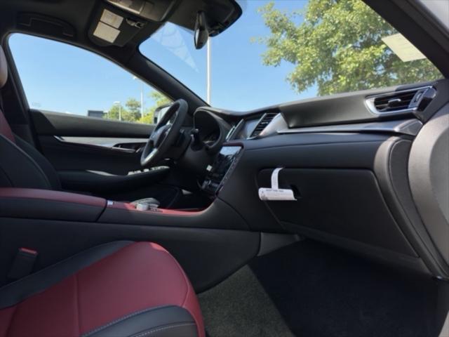 Photo of 2025 Radiant White INFINITI QX55