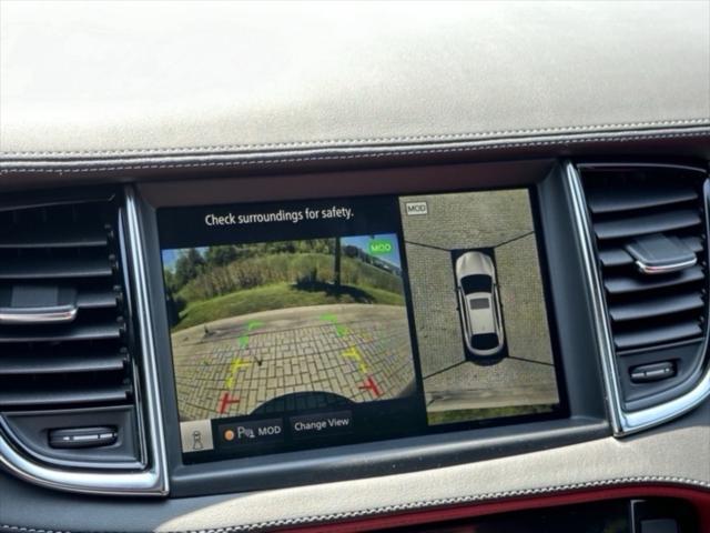 Photo of 2025 Radiant White INFINITI QX55