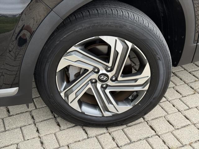 Photo of 2023 Twilight Black Hyundai SANTA FE