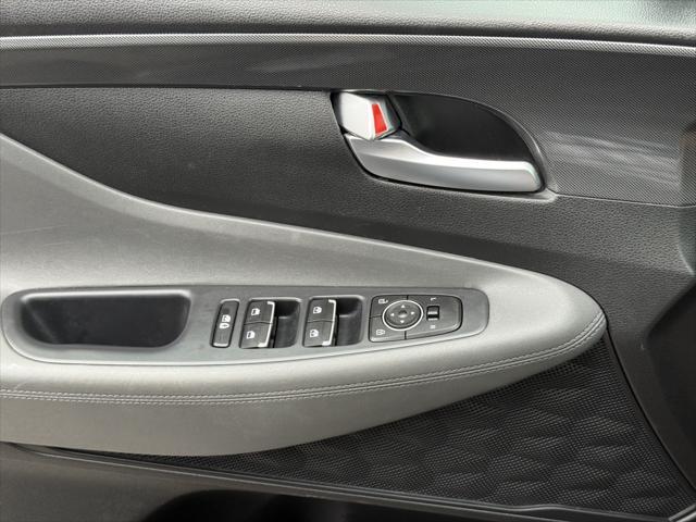 Photo of 2023 Twilight Black Hyundai SANTA FE