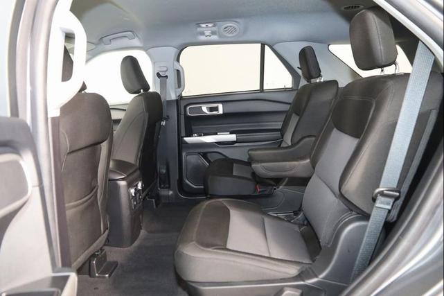 Photo of 2022 Carbonized Gray Metallic Ford Explorer