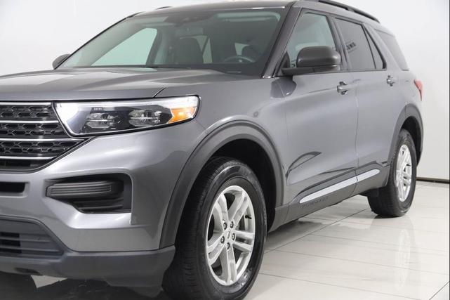 Photo of 2022 Carbonized Gray Metallic Ford Explorer