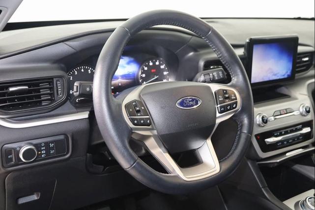 Photo of 2022 Carbonized Gray Metallic Ford Explorer