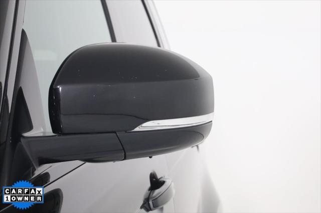 Photo of 2022 Santorini Black Metallic Land Rover Range Rover Sport