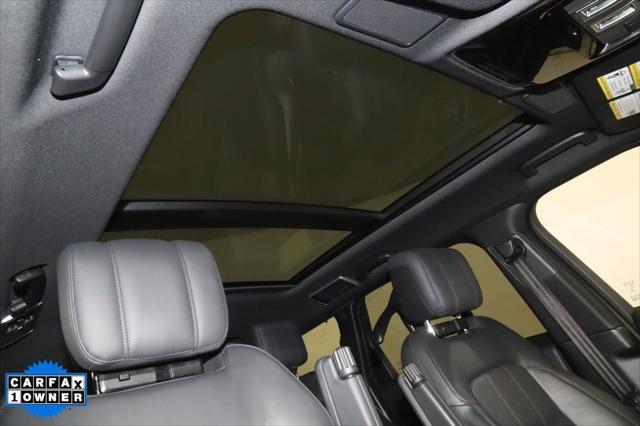Photo of 2022 Santorini Black Metallic Land Rover Range Rover Sport