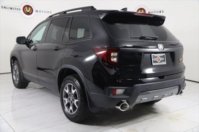 Photo of 2022 Crystal Black Pearl Honda Passport