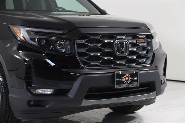 Photo of 2022 Crystal Black Pearl Honda Passport