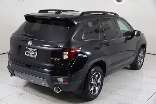 Photo of 2022 Crystal Black Pearl Honda Passport