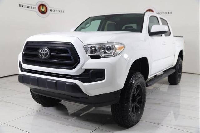 Photo of 2021 Super White Toyota Tacoma