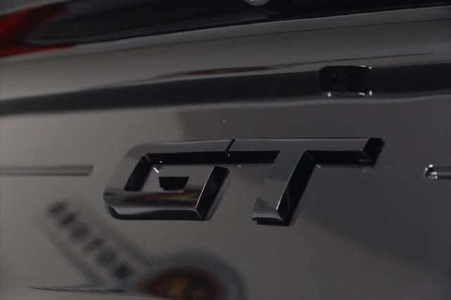 Photo of 2019 Oxford White Ford Mustang
