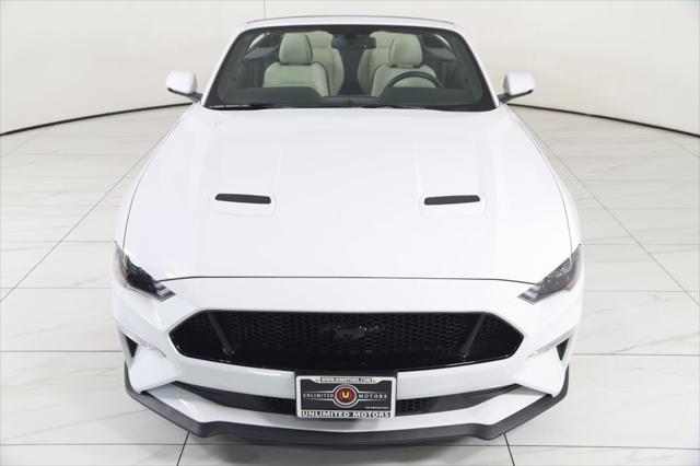 Photo of 2019 Oxford White Ford Mustang