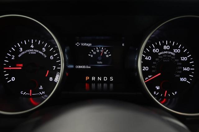 Photo of 2019 Oxford White Ford Mustang