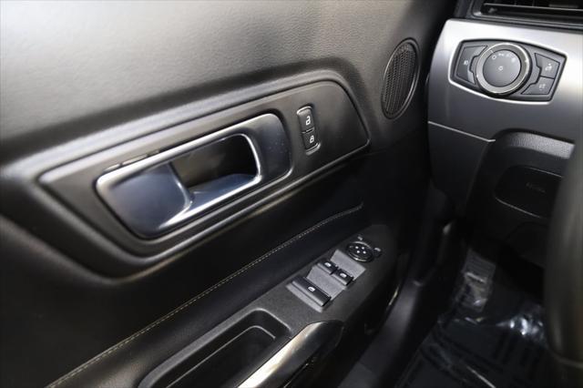 Photo of 2019 Oxford White Ford Mustang