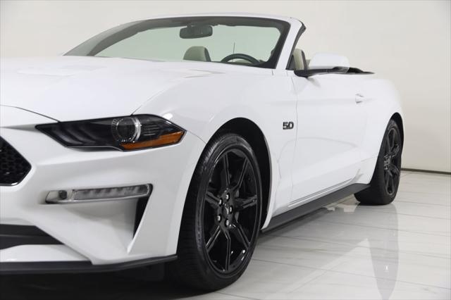 Photo of 2019 Oxford White Ford Mustang