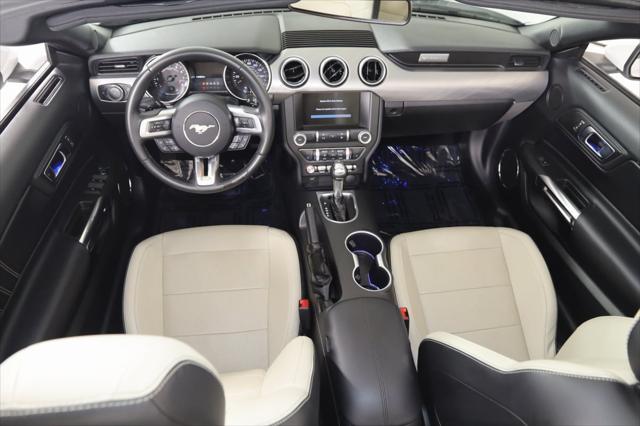 Photo of 2019 Oxford White Ford Mustang