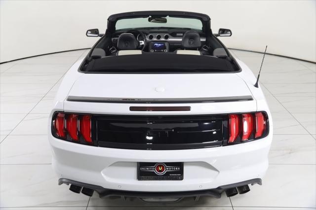 Photo of 2019 Oxford White Ford Mustang