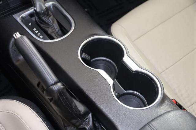 Photo of 2019 Oxford White Ford Mustang