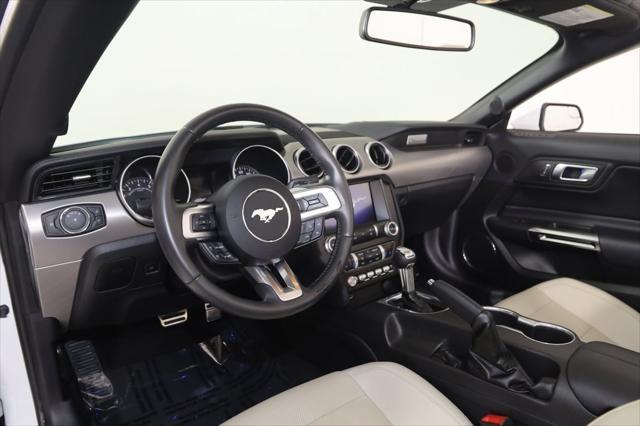 Photo of 2019 Oxford White Ford Mustang
