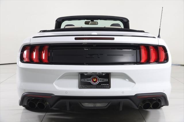 Photo of 2019 Oxford White Ford Mustang