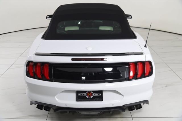 Photo of 2019 Oxford White Ford Mustang