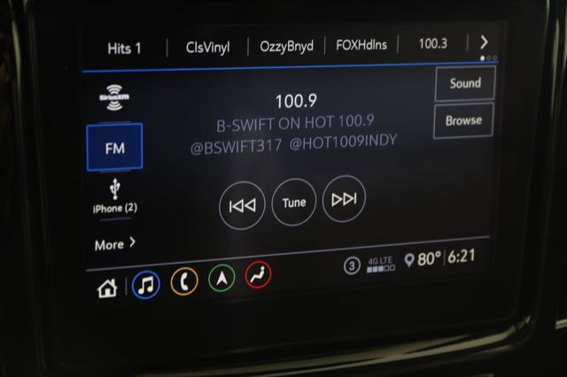 Photo of 2021 Mosaic Black Metallic Chevrolet Traverse