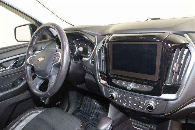 Photo of 2021 Mosaic Black Metallic Chevrolet Traverse