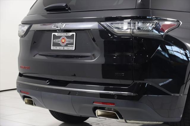 Photo of 2021 Mosaic Black Metallic Chevrolet Traverse