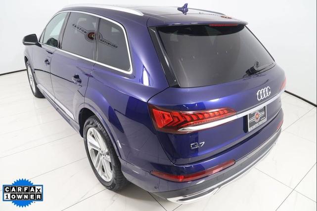 Photo of 2022 Navarra Blue Metallic Audi Q7