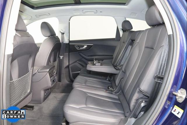 Photo of 2022 Navarra Blue Metallic Audi Q7