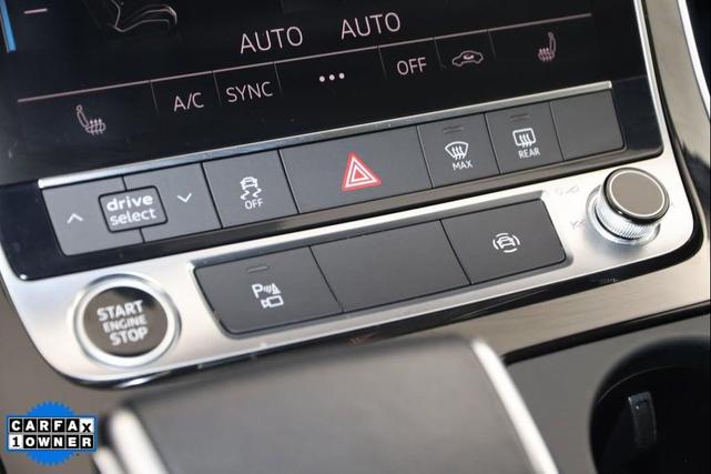 Photo of 2022 Navarra Blue Metallic Audi Q7