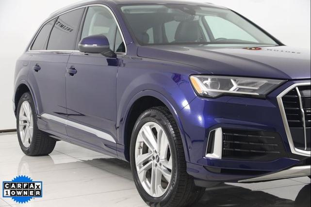 Photo of 2022 Navarra Blue Metallic Audi Q7