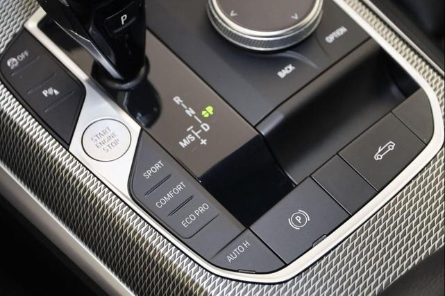 Photo of 2023 Gray Metallic BMW M440