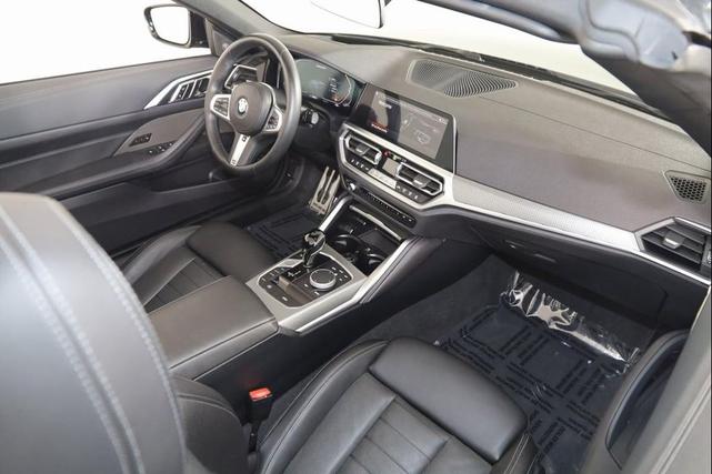 Photo of 2023 Gray Metallic BMW M440