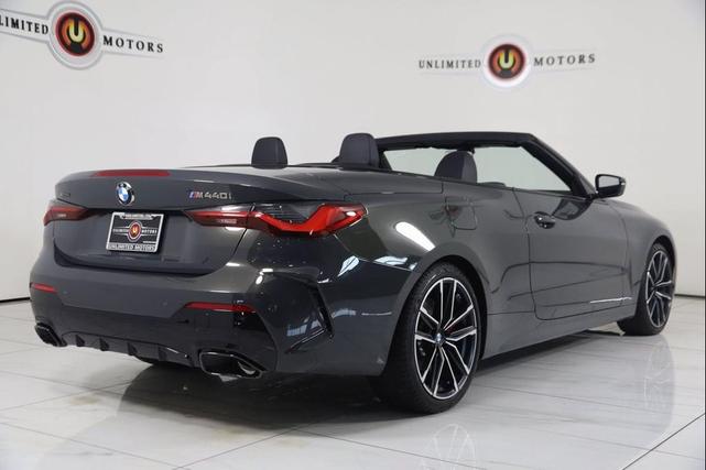 Photo of 2023 Gray Metallic BMW M440