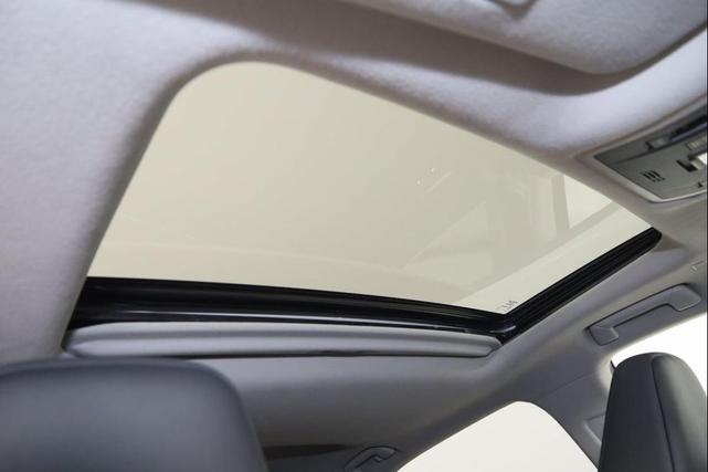 Photo of 2020 Eminent White Pearl Lexus RX 350