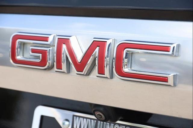 Photo of 2023 Onyx Black GMC Yukon