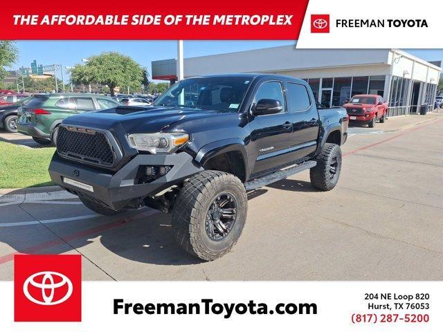 Photo of 2017 Black Toyota Tacoma