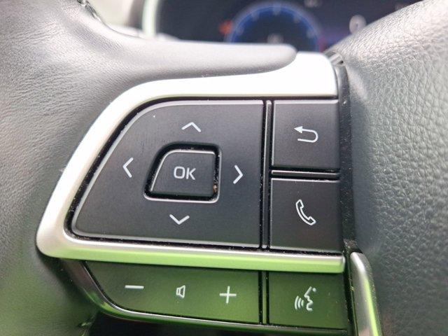 Photo of 2023 Celestial Silver Metallic Toyota Highlander