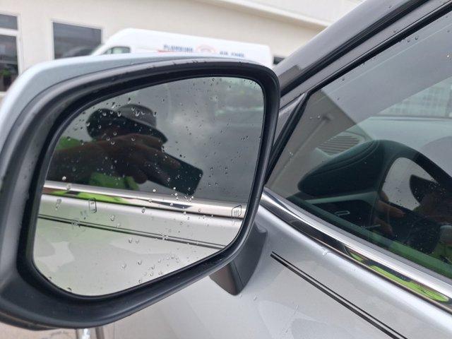 Photo of 2023 Celestial Silver Metallic Toyota Highlander