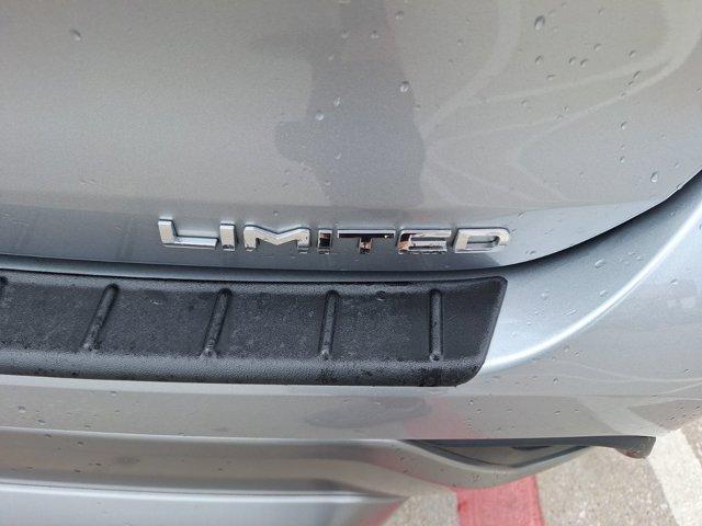 Photo of 2023 Celestial Silver Metallic Toyota Highlander