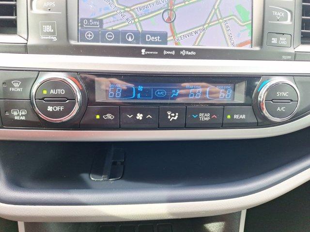 Photo of 2019 Celestial Silver Metallic Toyota Highlander Hybrid