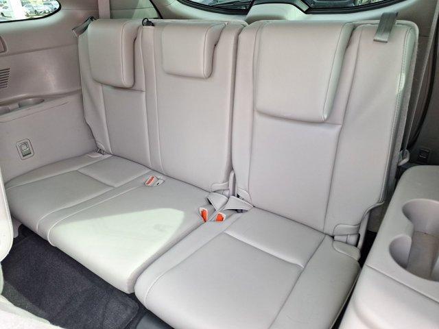 Photo of 2019 Celestial Silver Metallic Toyota Highlander Hybrid
